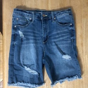 Celebrity Pink Bermuda short